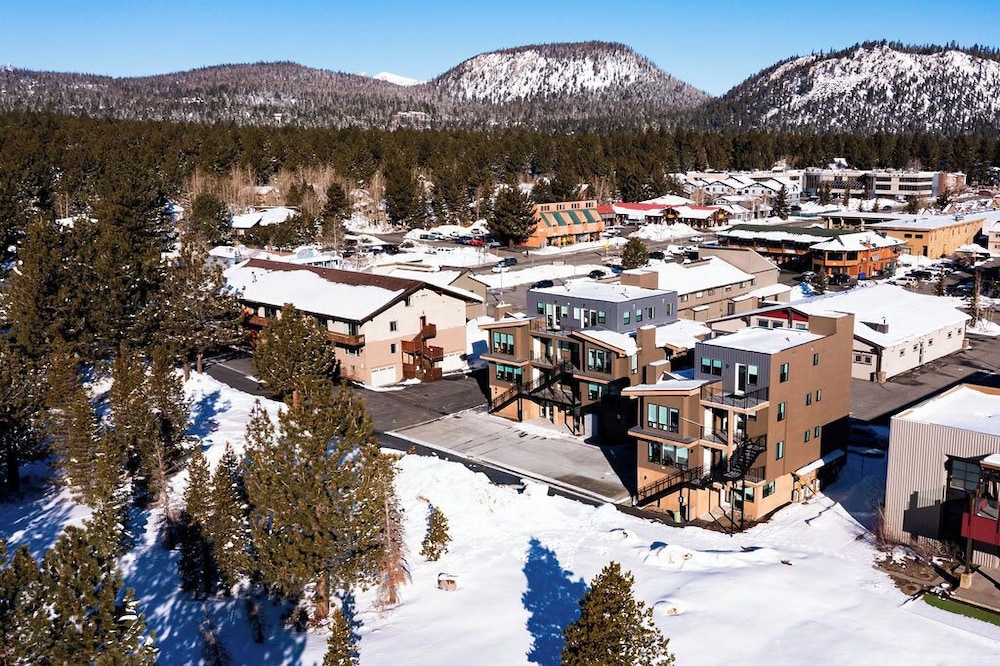 Mammoth Creek Inn 52/59