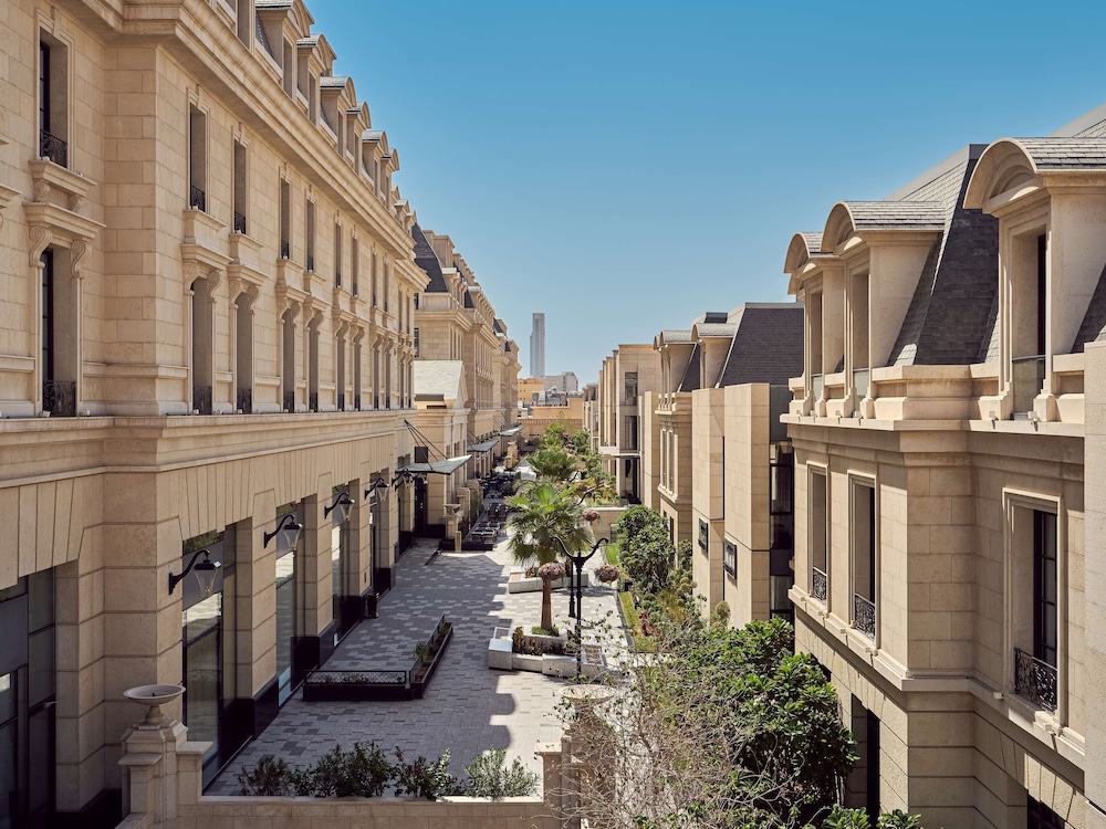 مانسارد الرياض ، أحد فنادق راديسون كوليكشن(Mansard Riyadh, A Radisson Collection Hotel) 71/72