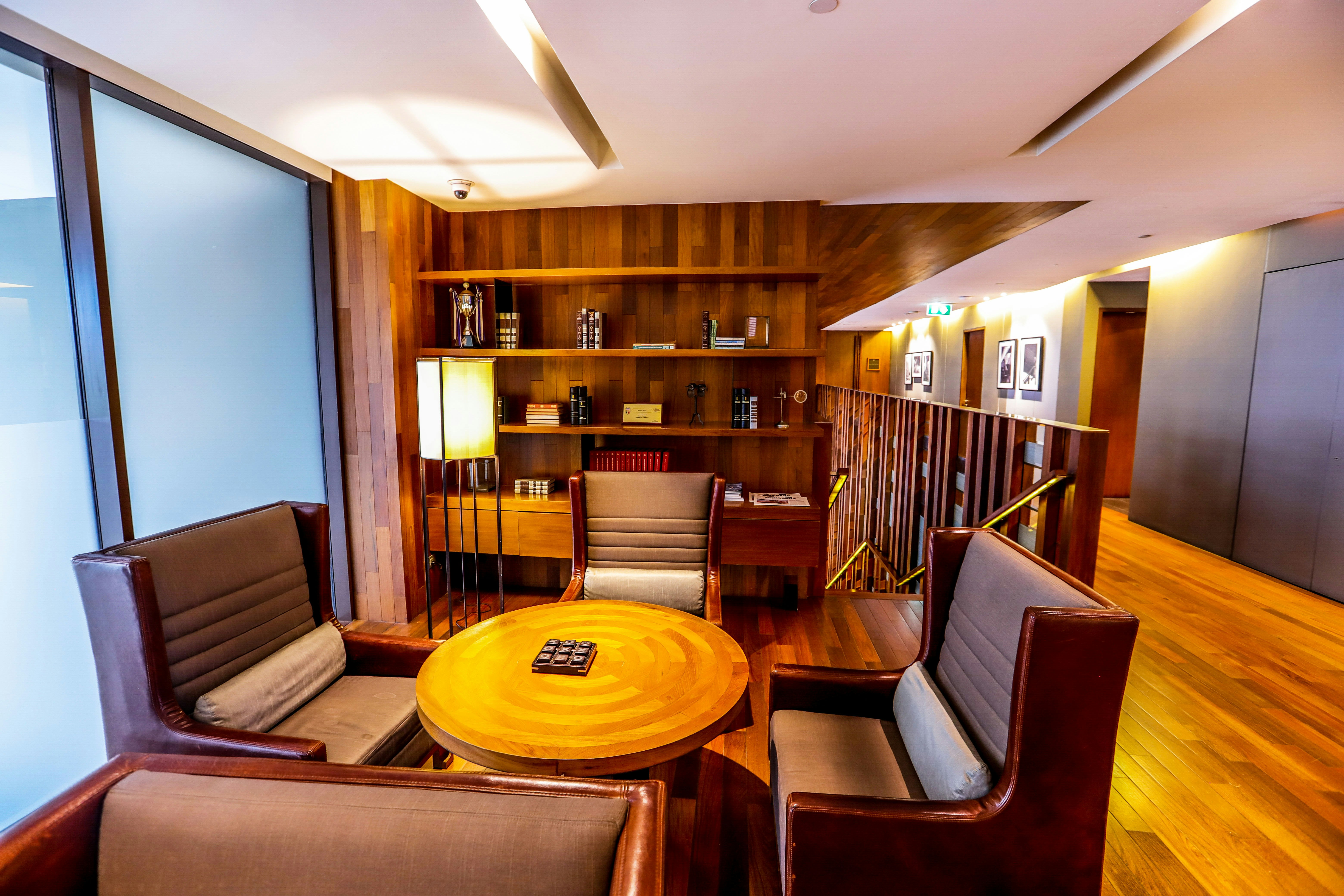 HANSAR BANGKOK 58/83