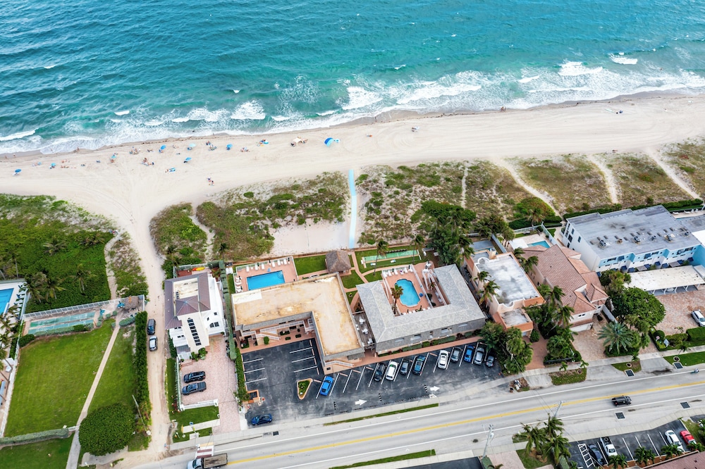 Emerald Seas Deerfield Beach Club 27/39
