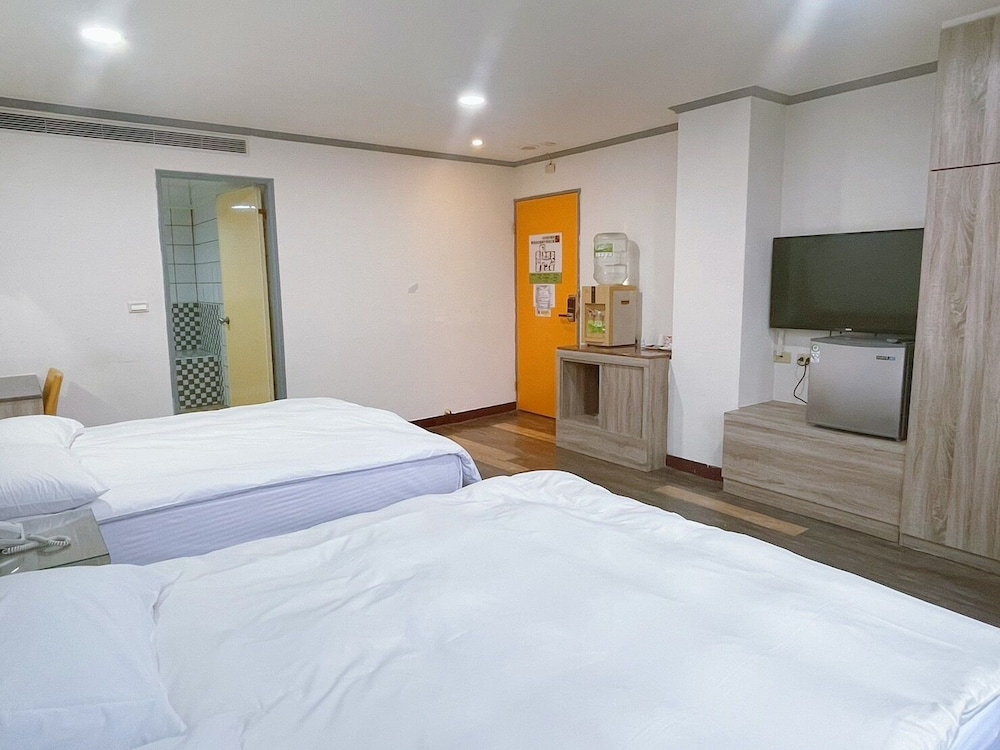A22 Wei Lu Hotel 8/21