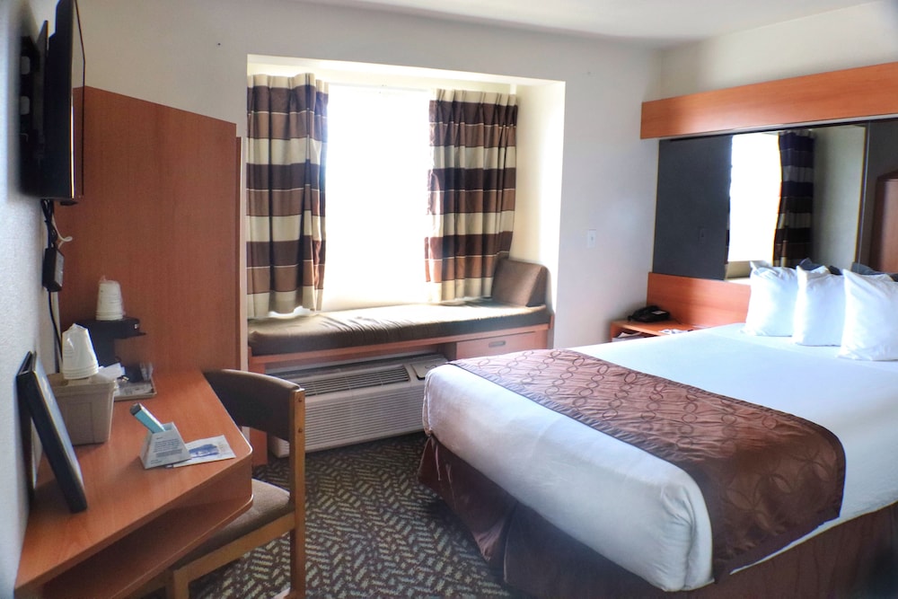 Microtel Inn & Suites By Wyndham Salt Lake City Airport 17/47