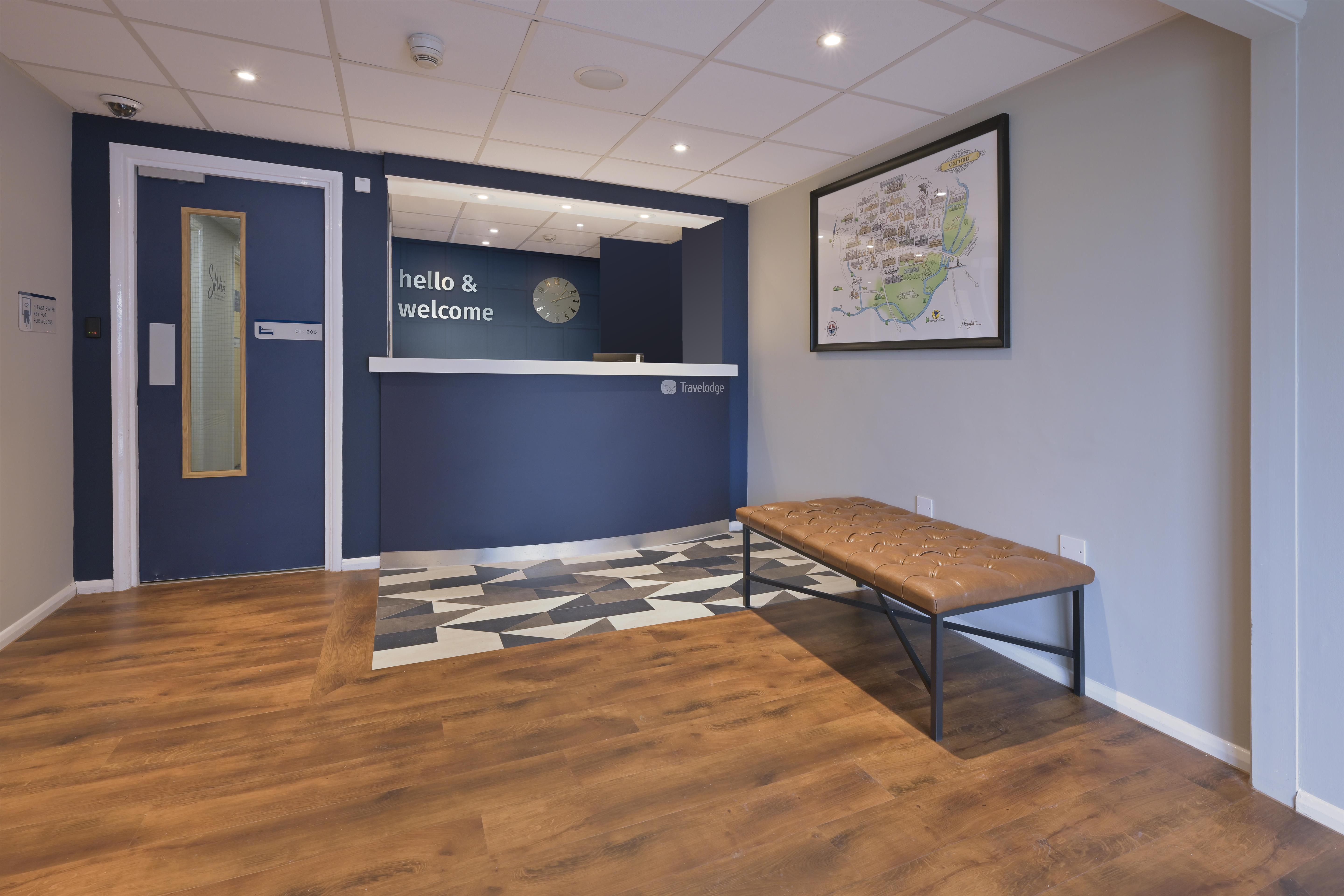 Travelodge Oxford Wheatley 18/24