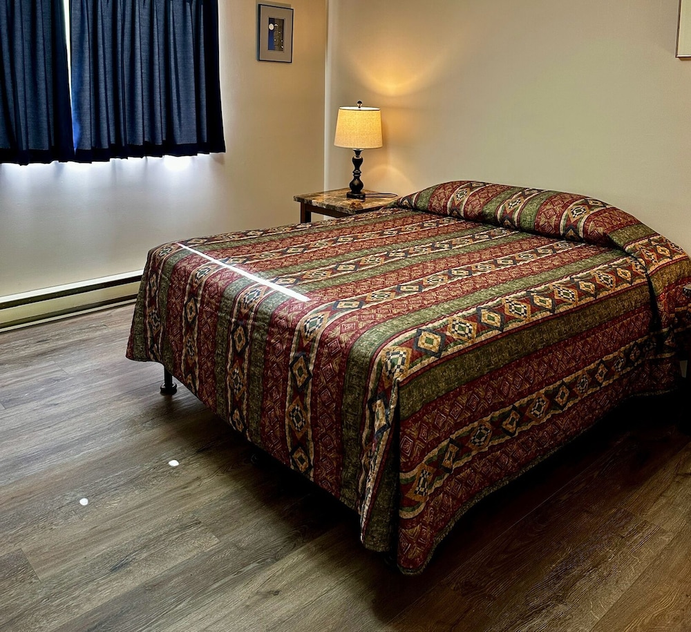 Whale s Tail Guest Suites 12/33