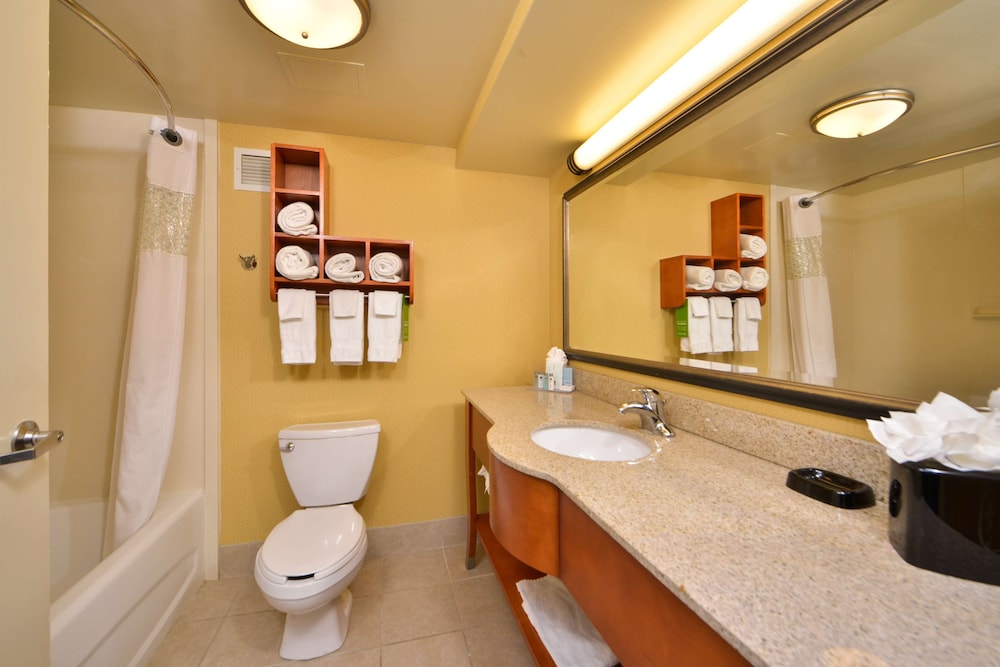 Hampton Inn Salisbury, MD 22/40