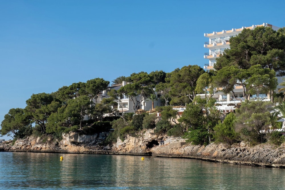 Cala Ferrera Hotel 186/191