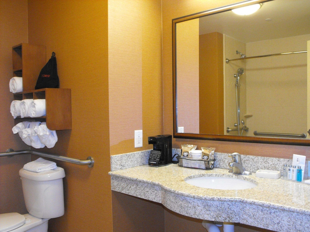 Hampton Inn and Suites Miami South Homestead 11/48