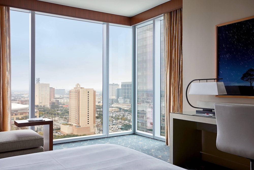 MARRIOTT MARQUIS HOUSTON 20/65
