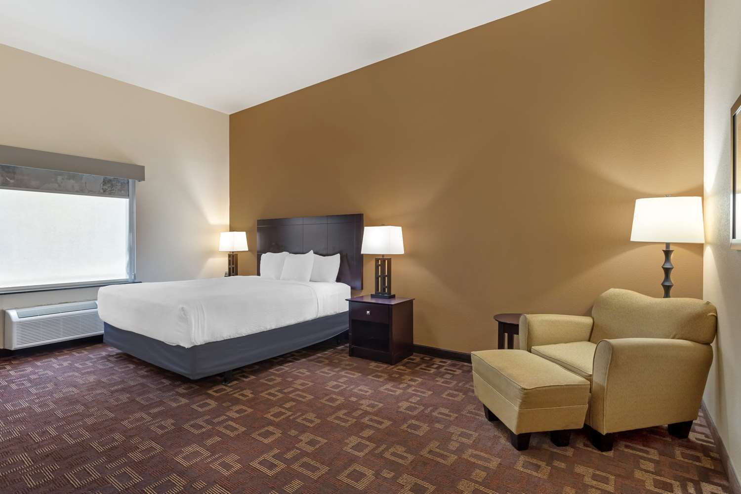 Room, King Bed, Bathtub, Accessible