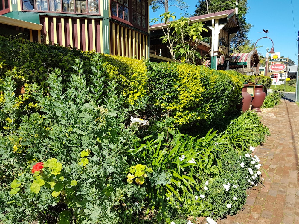 Bridgefield Guest House 39/50