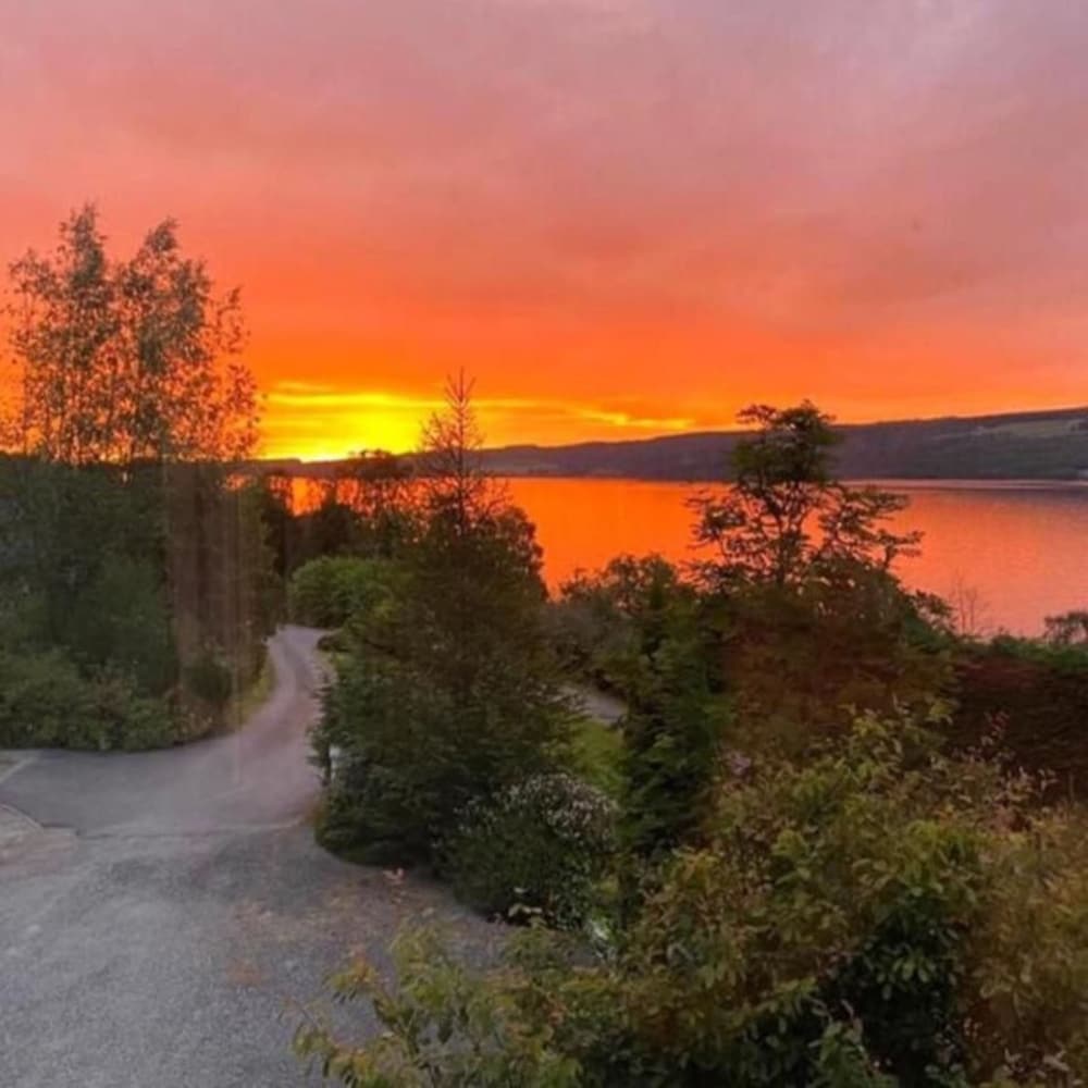 Oyo Loch Ness Drumnadrochit Hotel 40/50