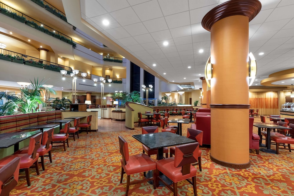 Wyndham Grand Oklahoma City Downtown 49/68