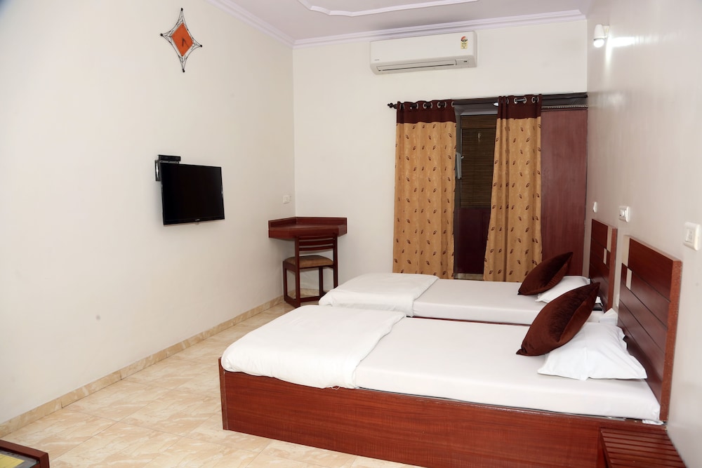 Hotel Jyoti 21/49