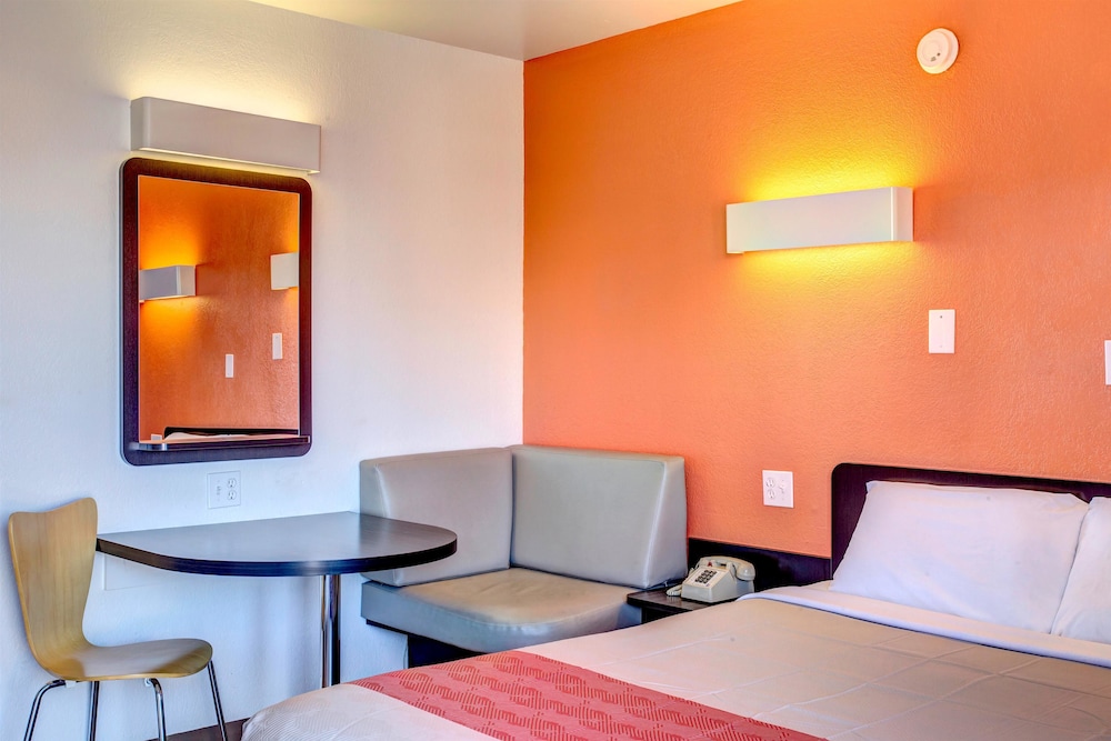 Motel6 Murfreesboro, TN 14/59
