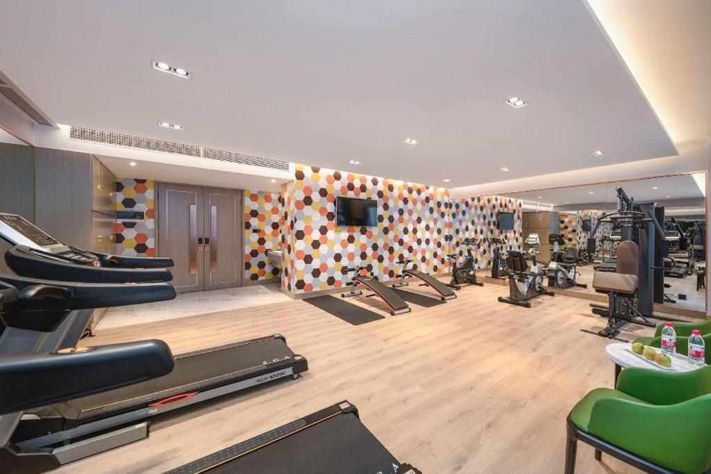 Venus Royal Hotels (Zhongshan Dongfeng Center) 23/50