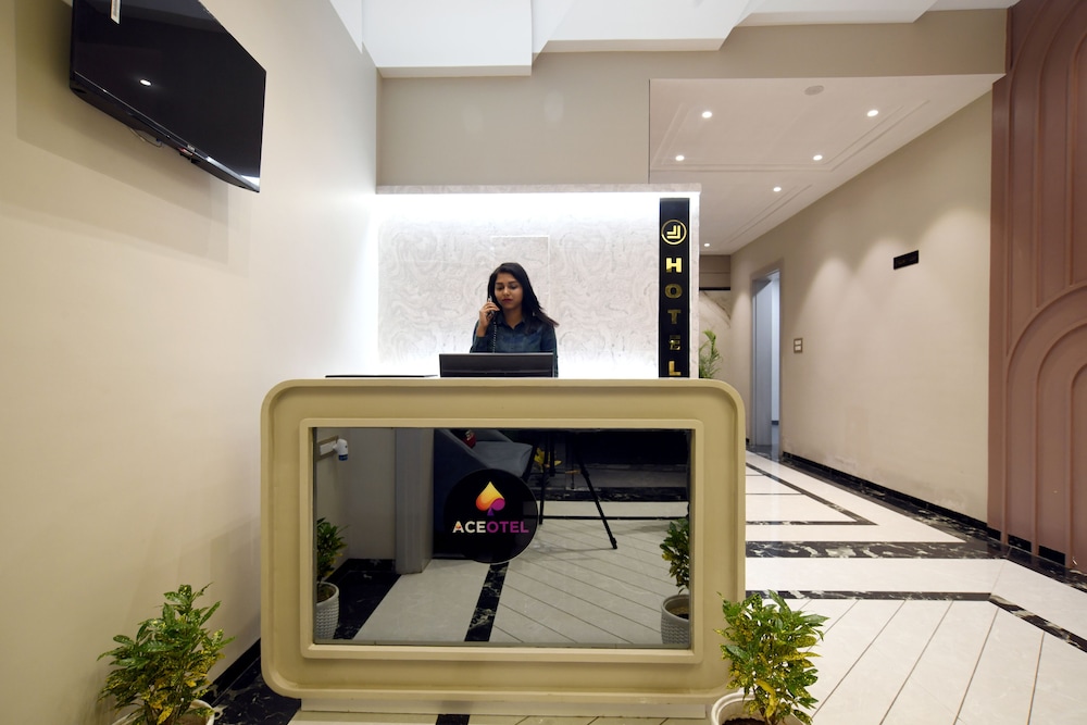 Aceotel Select Tulsi Vijay Nagar 5/44