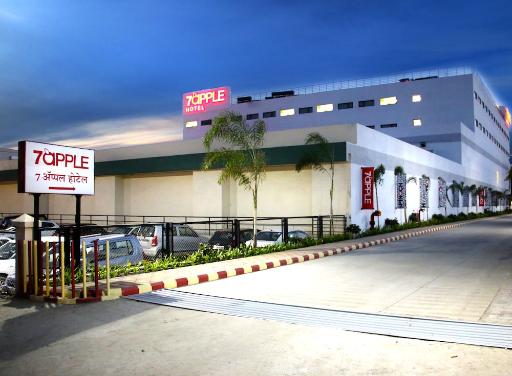 7 Apple Hotels Aurangabad 7/43