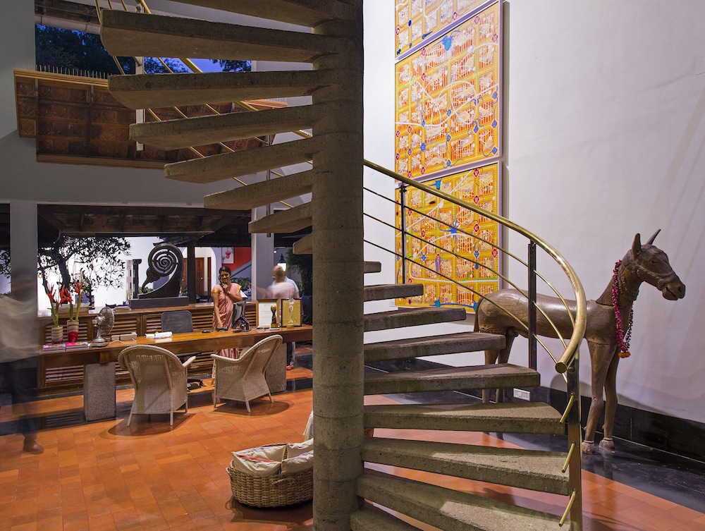 THE MALABAR HOUSE 27/44