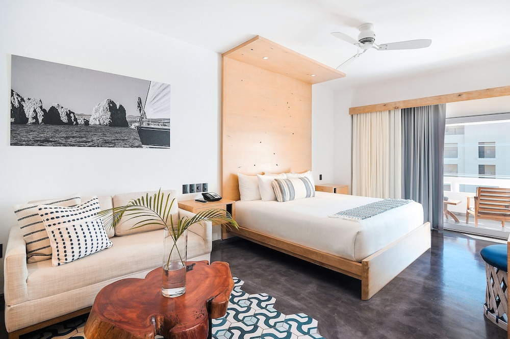 Bahia Hotel and Beach House 17/76