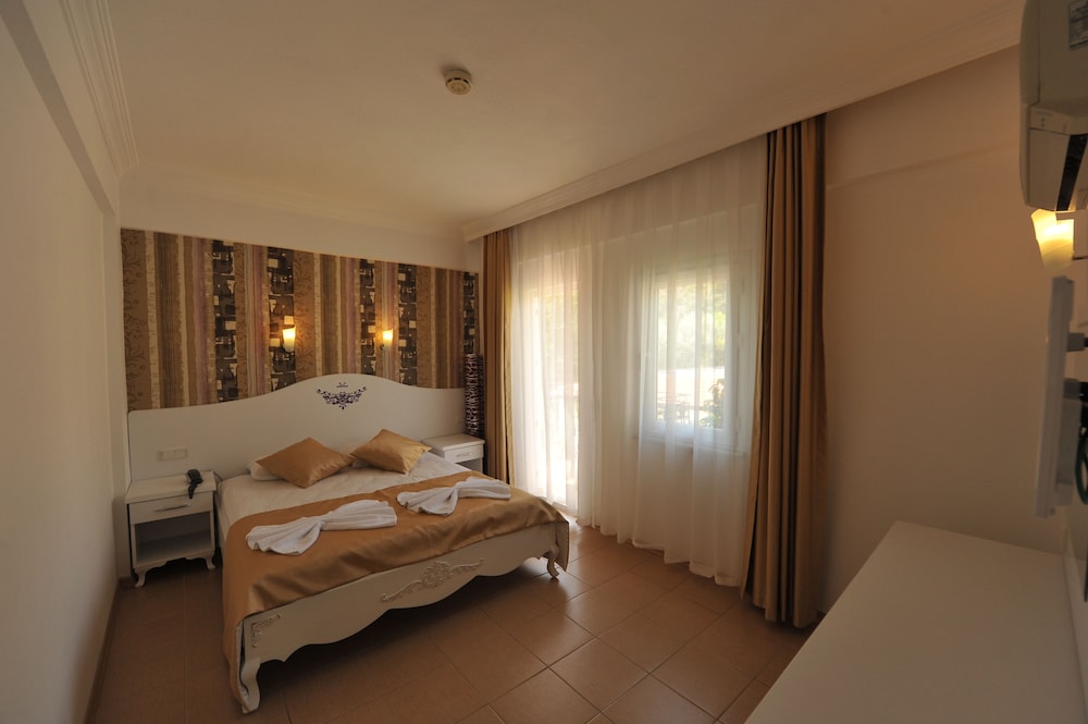 Grand Taner Hotel 17/50