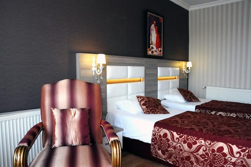 Nil Hotel 34/61