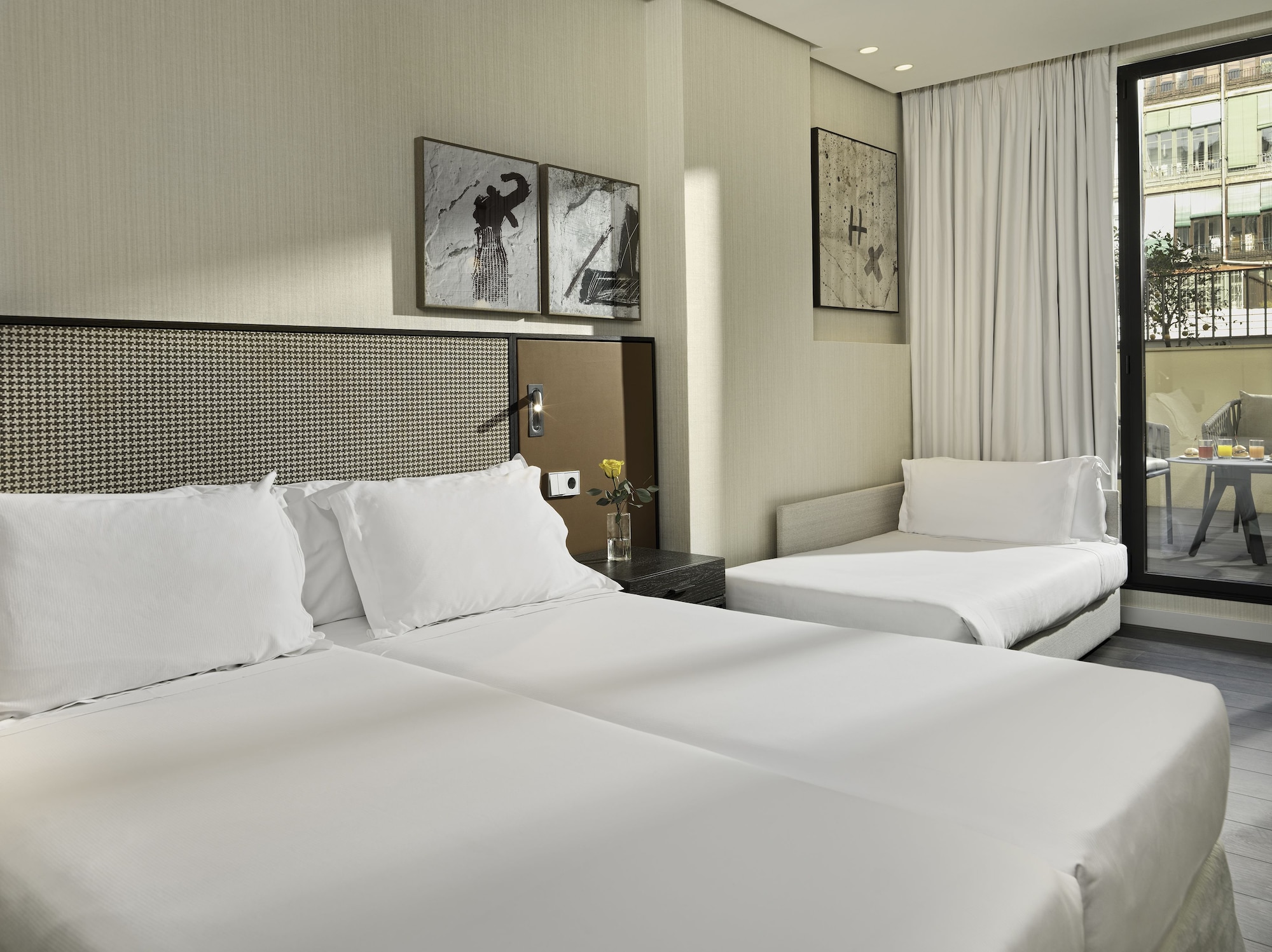 GRAND, DELUXE, TERRACE