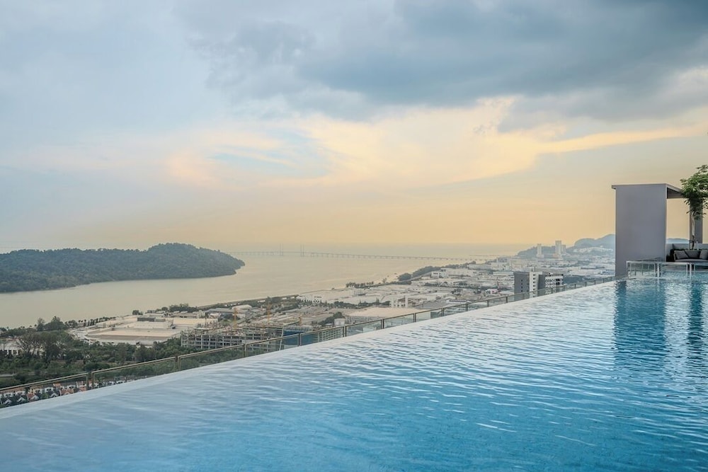 Iconic Regency Service Residences, managed by Iconic Hotel 45/53