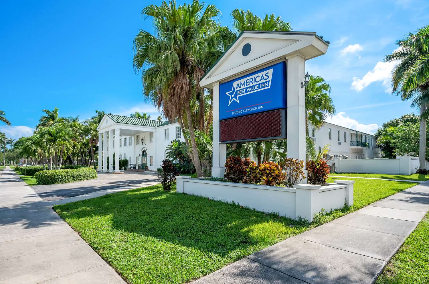Americas Best Value Inn Historic Clewiston Inn 53/56