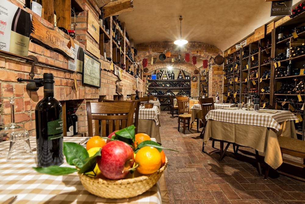 HOTEL RISTORANTE DONATO 47/73