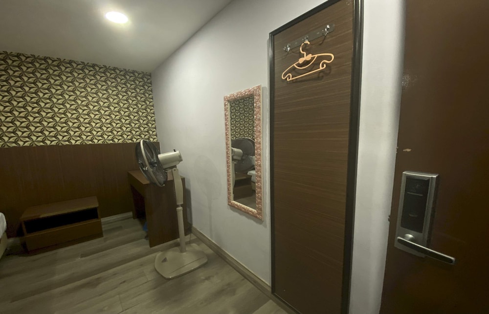 Hotel O Hotel Hamilas 44/60