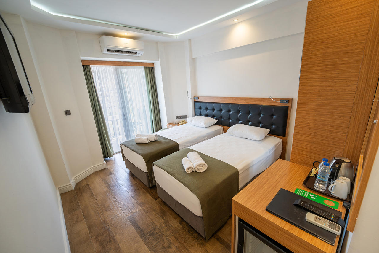 Aurasia Sea Side Hotel 28/63