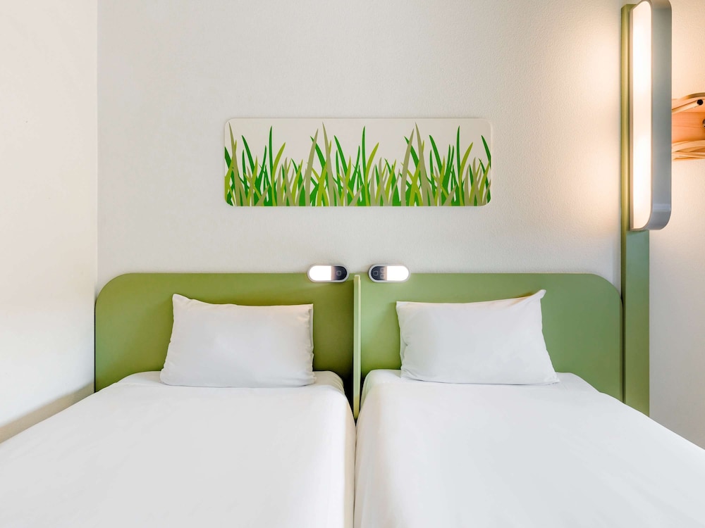 Ibis Budget Warszawa Reduta 12/54