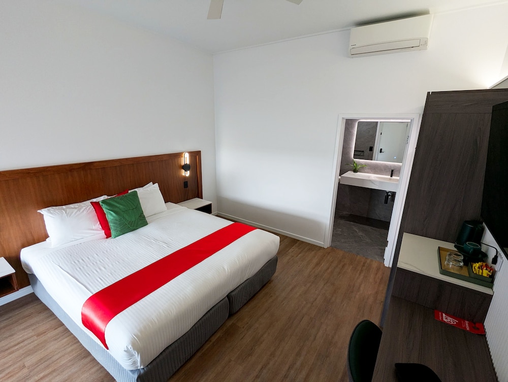 Ramada By Wyndham Cairns City Centre 11/50