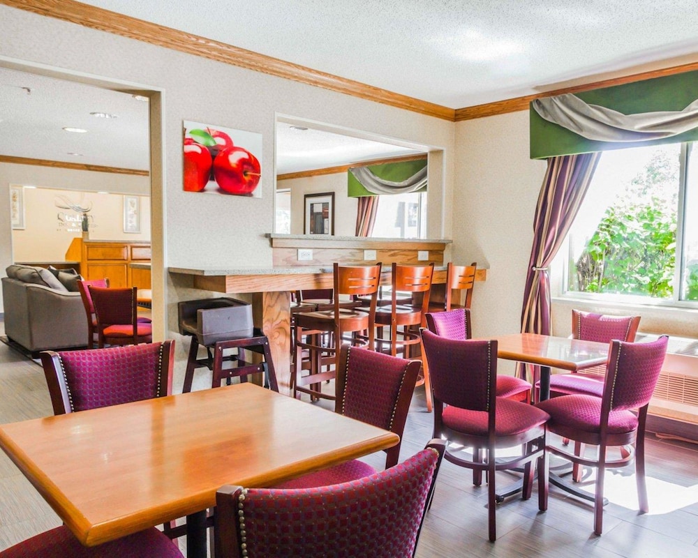 Quality Inn & Suites Golden - Denver West 34/41