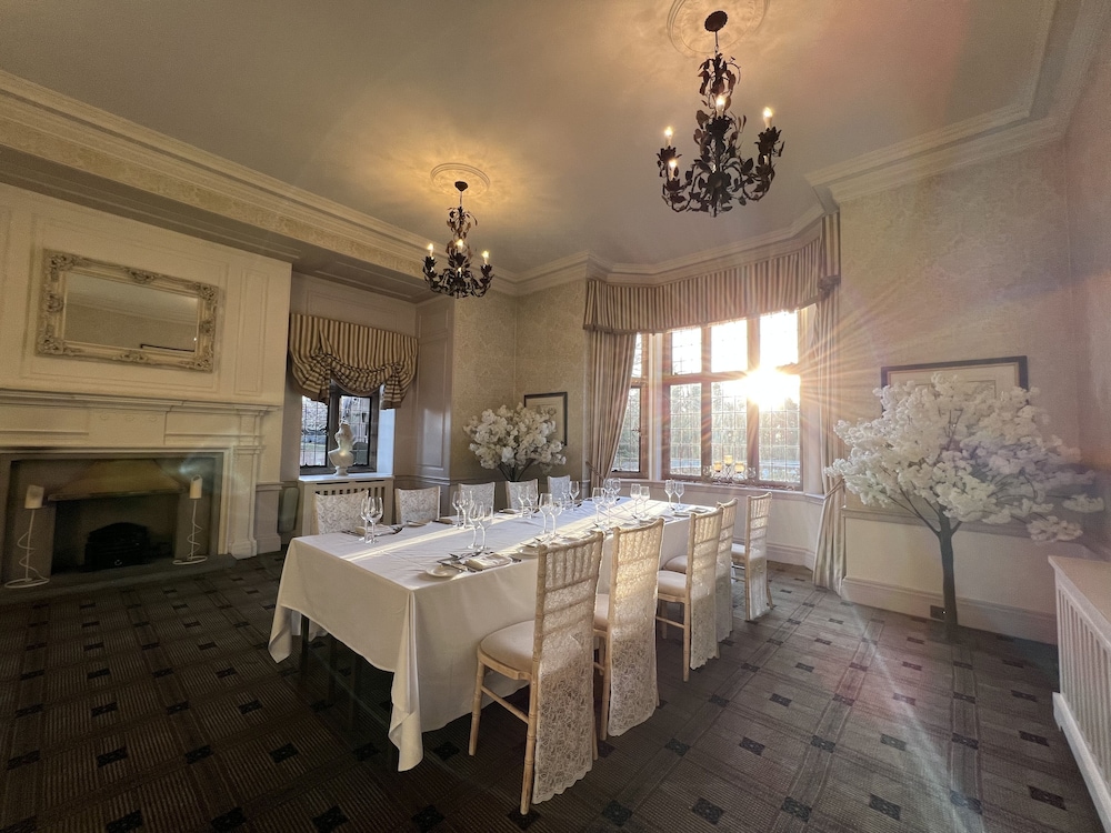 Inglewood Manor 43/72