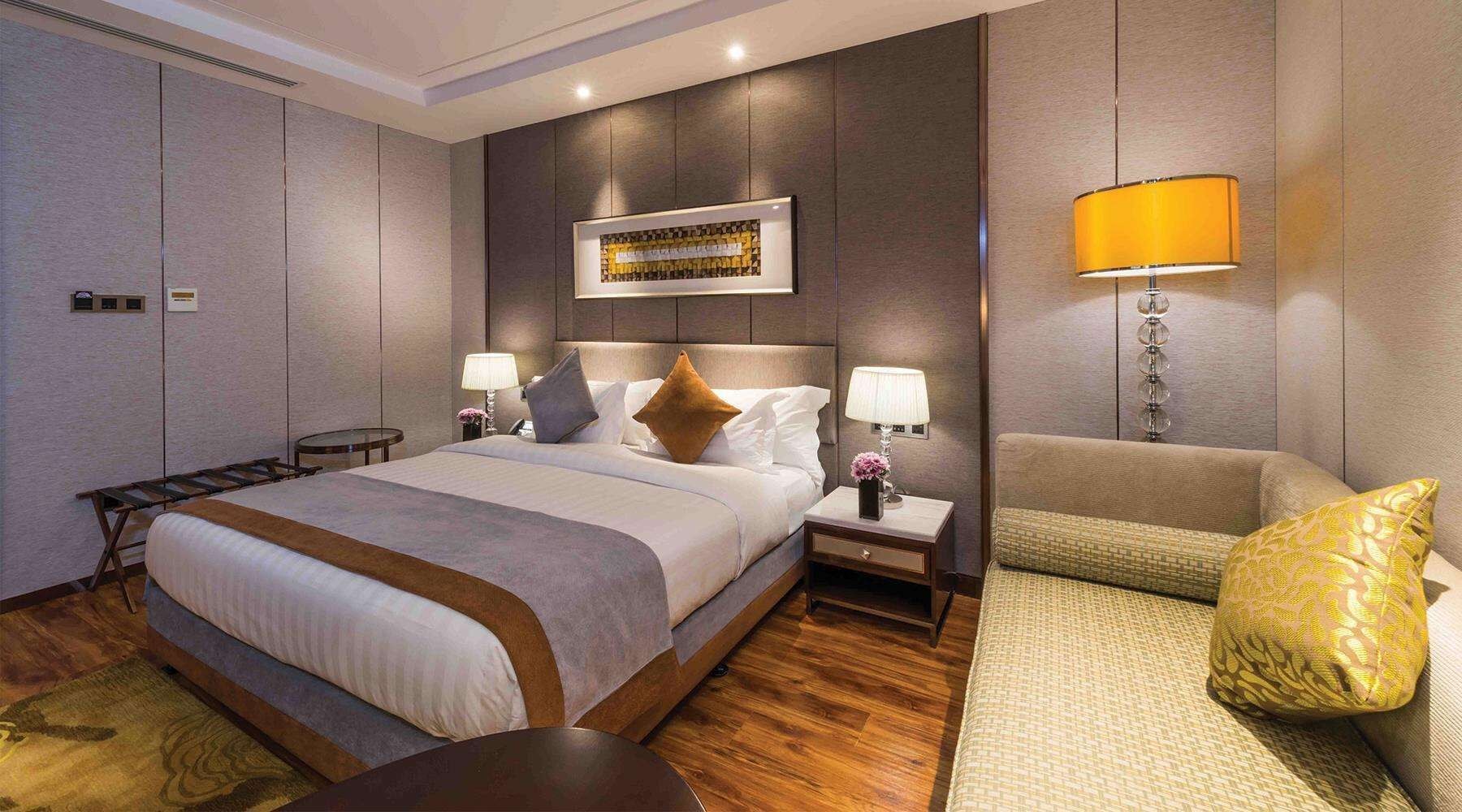 2 BEDROOMS, EXECUTIVE, SUITE