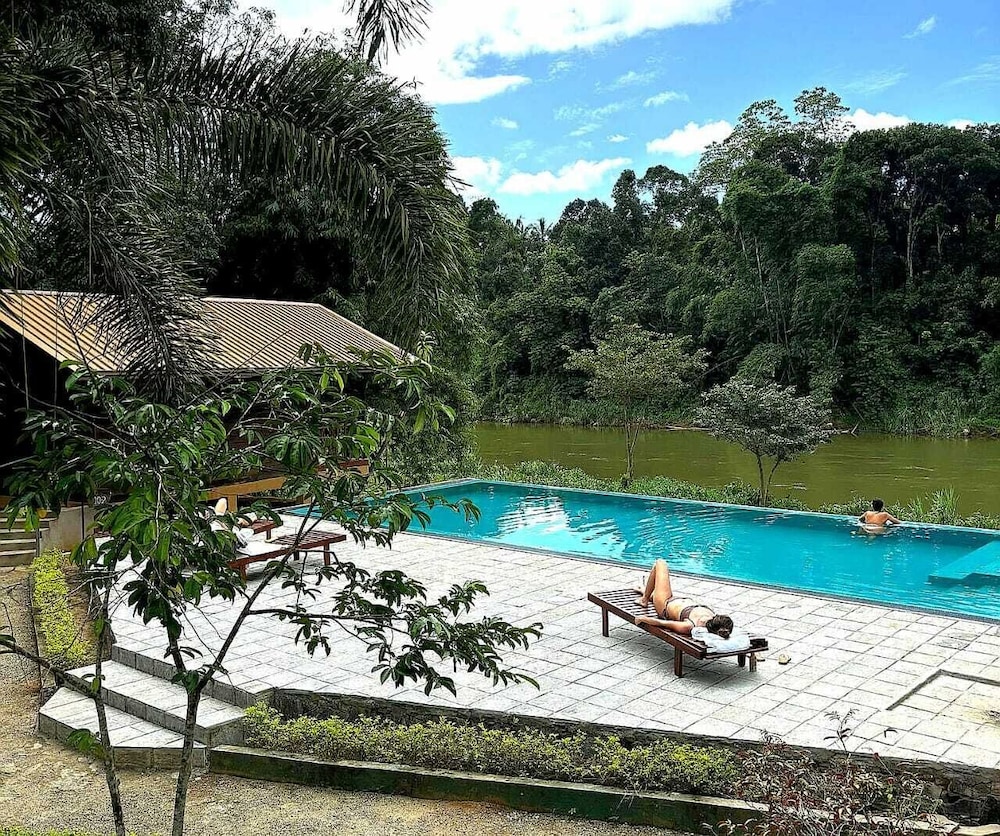 Kandy Cabana Eco Resort 22/36
