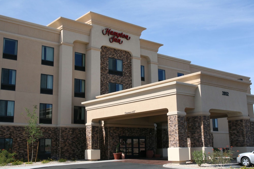 Hampton Inn Las Vegas North Speedway 5/44