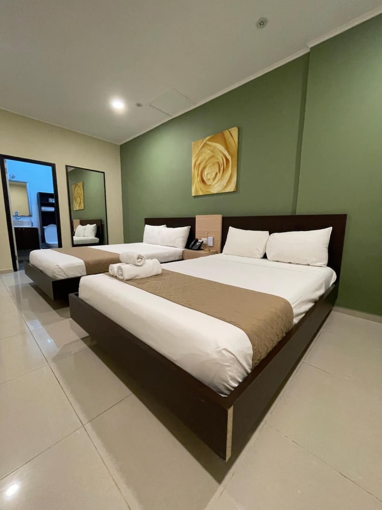Curacao Airport Hotel 16/50