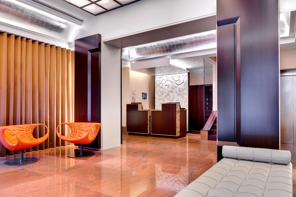 Renaissance Lucerne Hotel 5/43