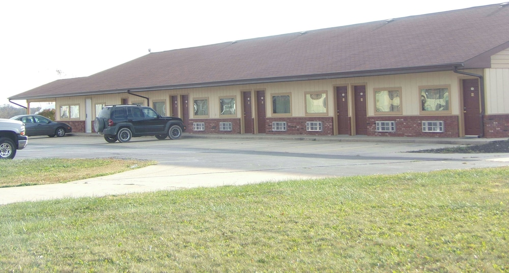 Huggy Bear Motel 10/16