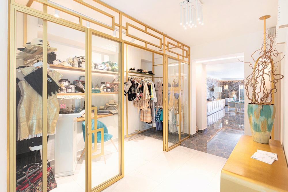 Nissaki Boutique 57/80