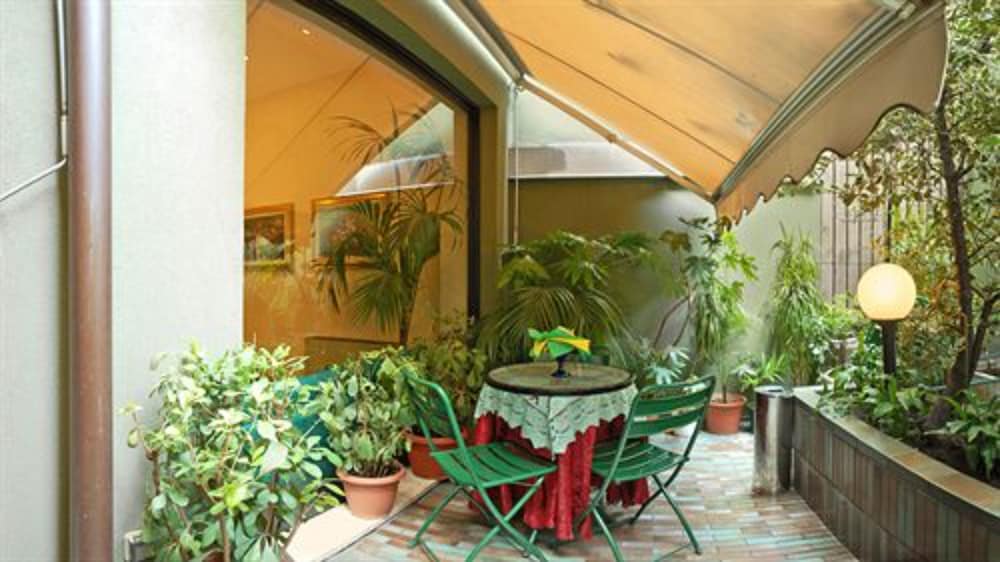 Hotel Delle Nazioni 48/52
