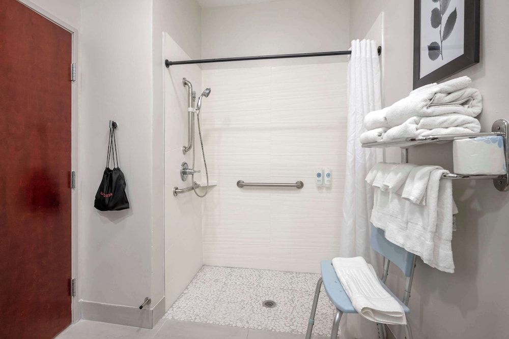 Country Inn & Suites by Radisson, Dayton South, OH 53/54