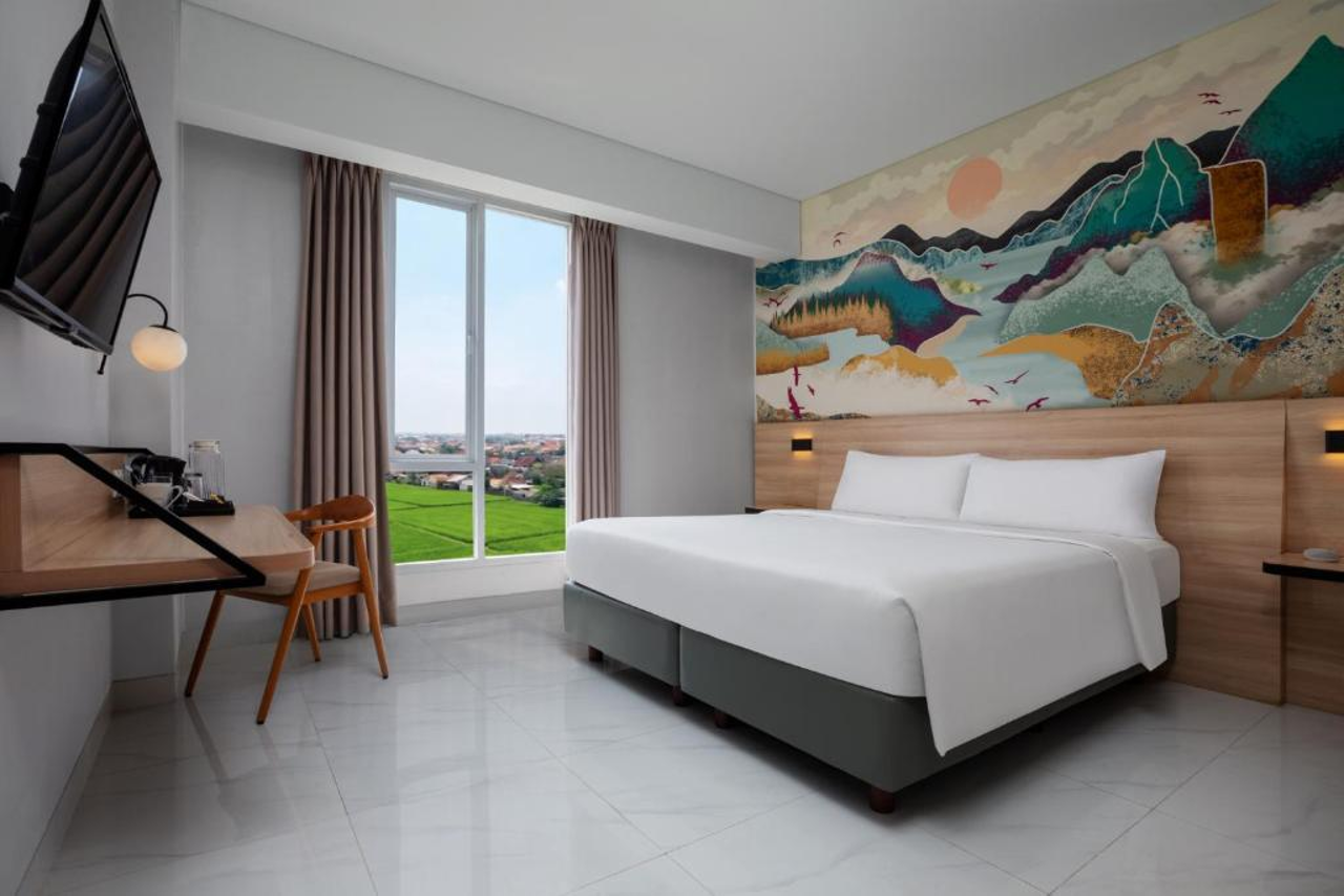 fave plus hotel Pamanukan 24/47