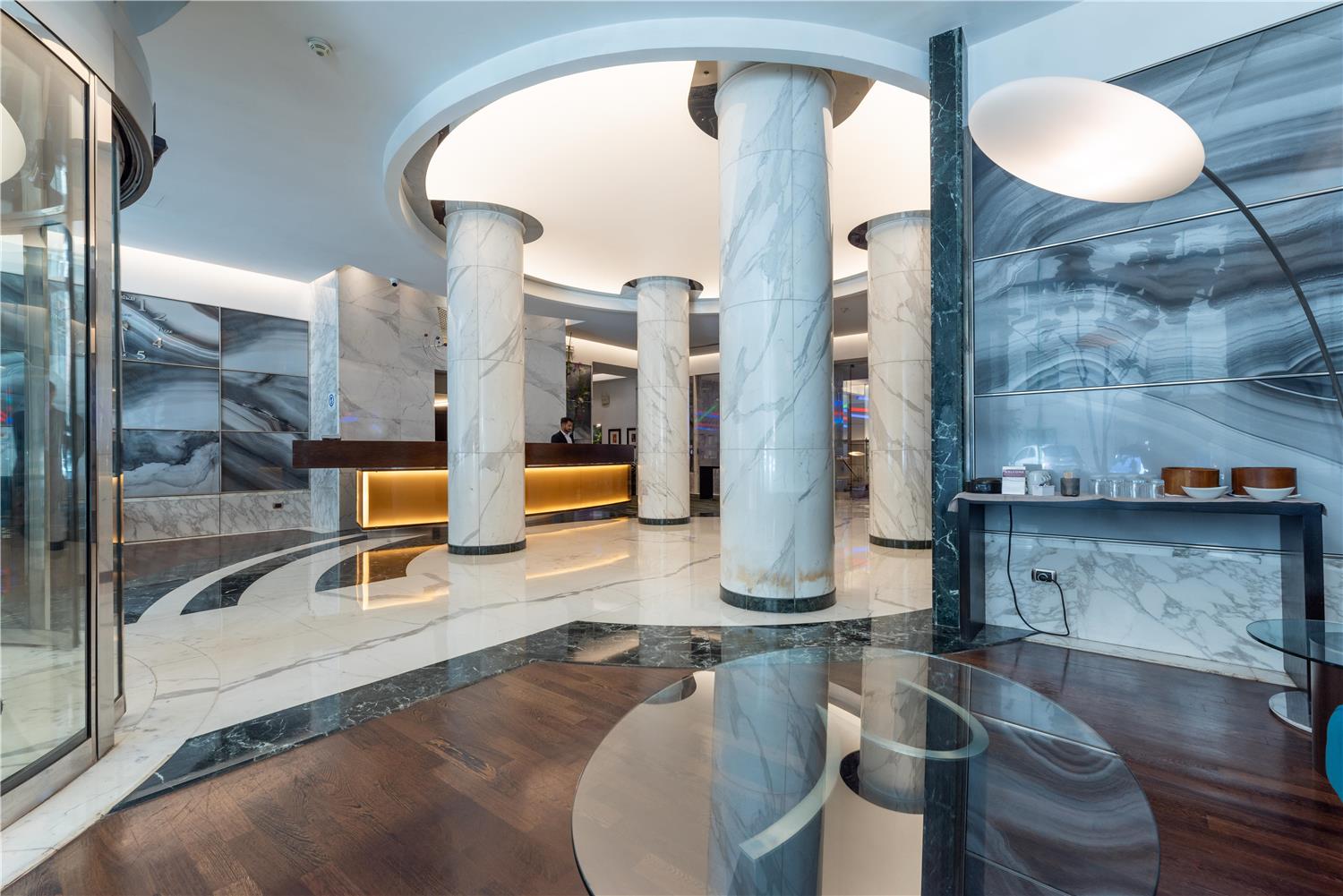 Best Western Plus Hotel Universo 20/20
