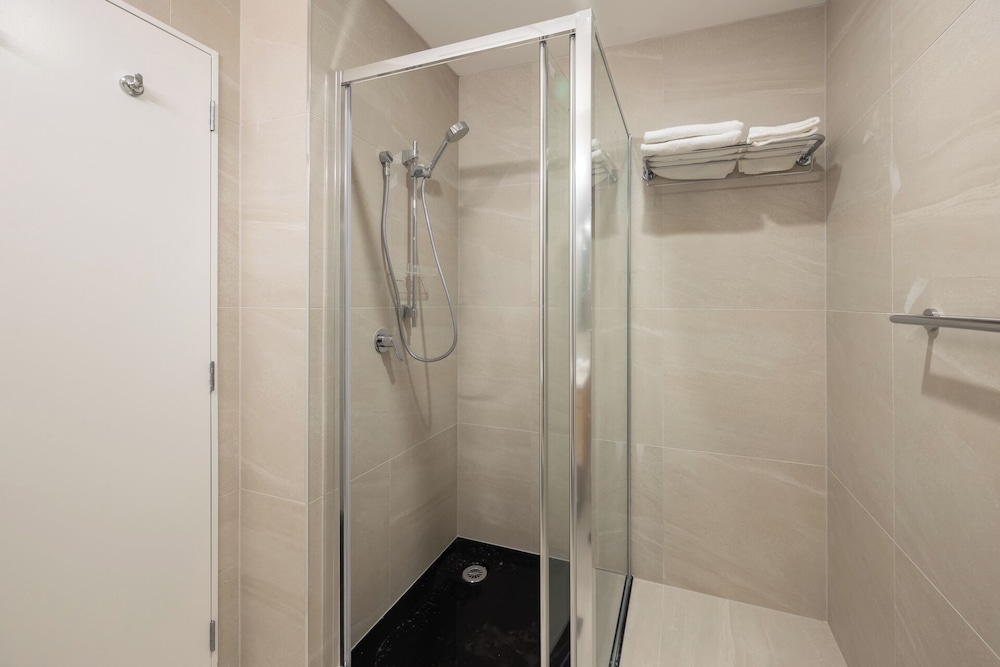Manha Hotel Auckland Airport 26/26