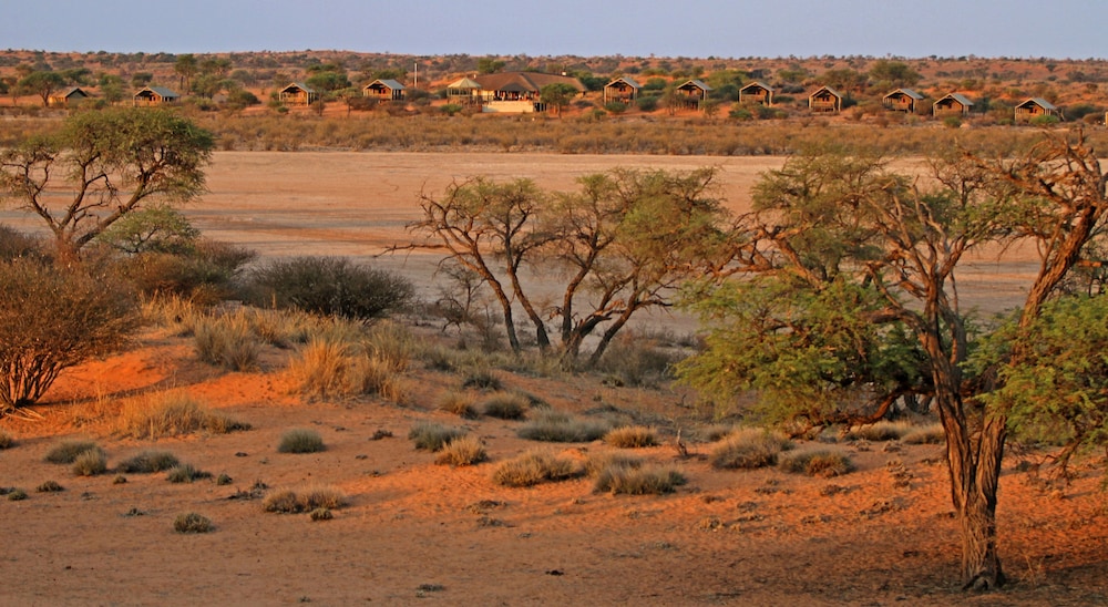 Suricate Tented Kalahari Lodge 12/22