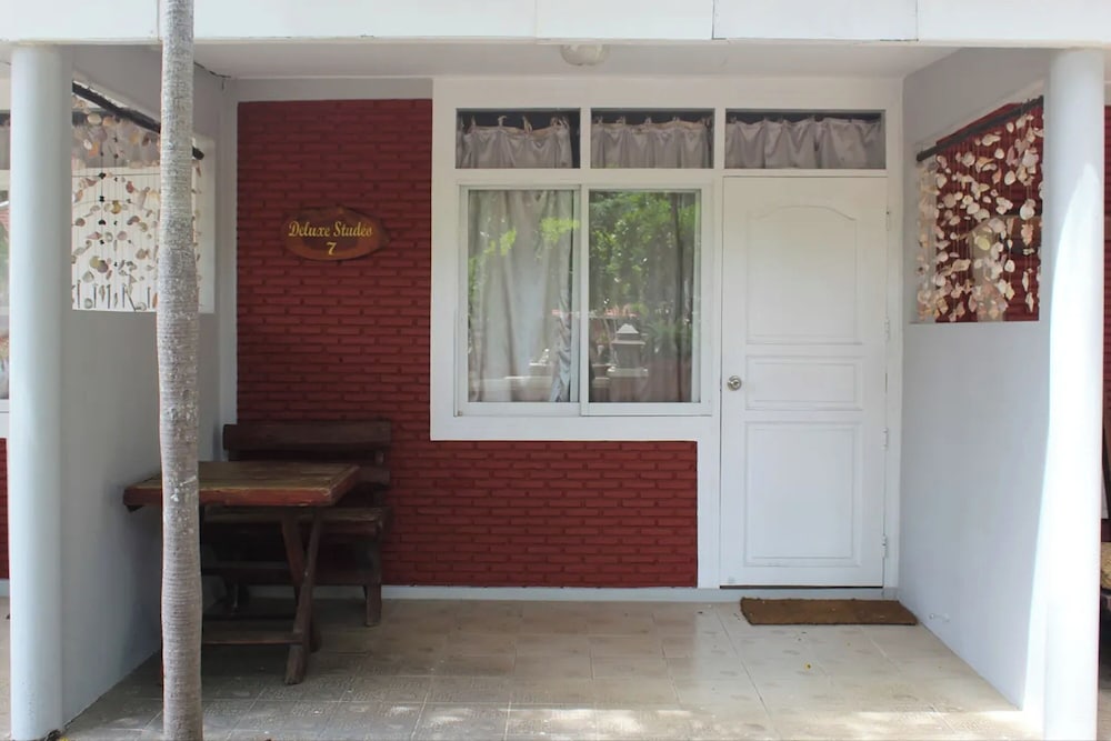 Safari Riviera Resort 7/50