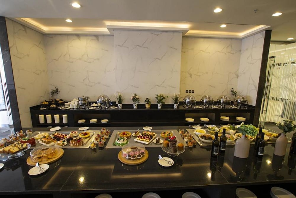 TIME Onyx Hotel Apartments 39/47